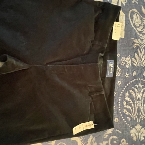 Velvet green pants with pockets. Brand new - Picture 2 of 10